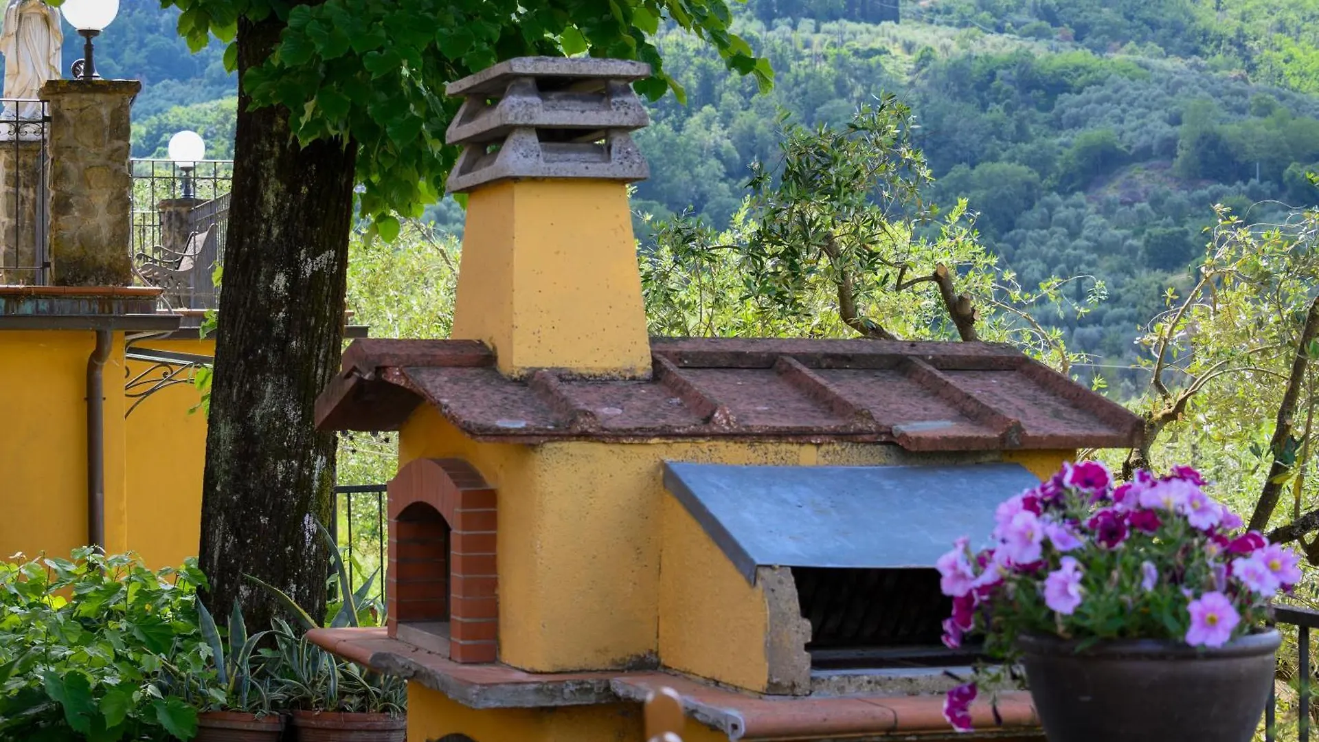 Villa Panoramica Con Jacuzzi Privata Tra Firenze & Lucca ,3 Camere, 4 Bagni Serravalle Pistoiese