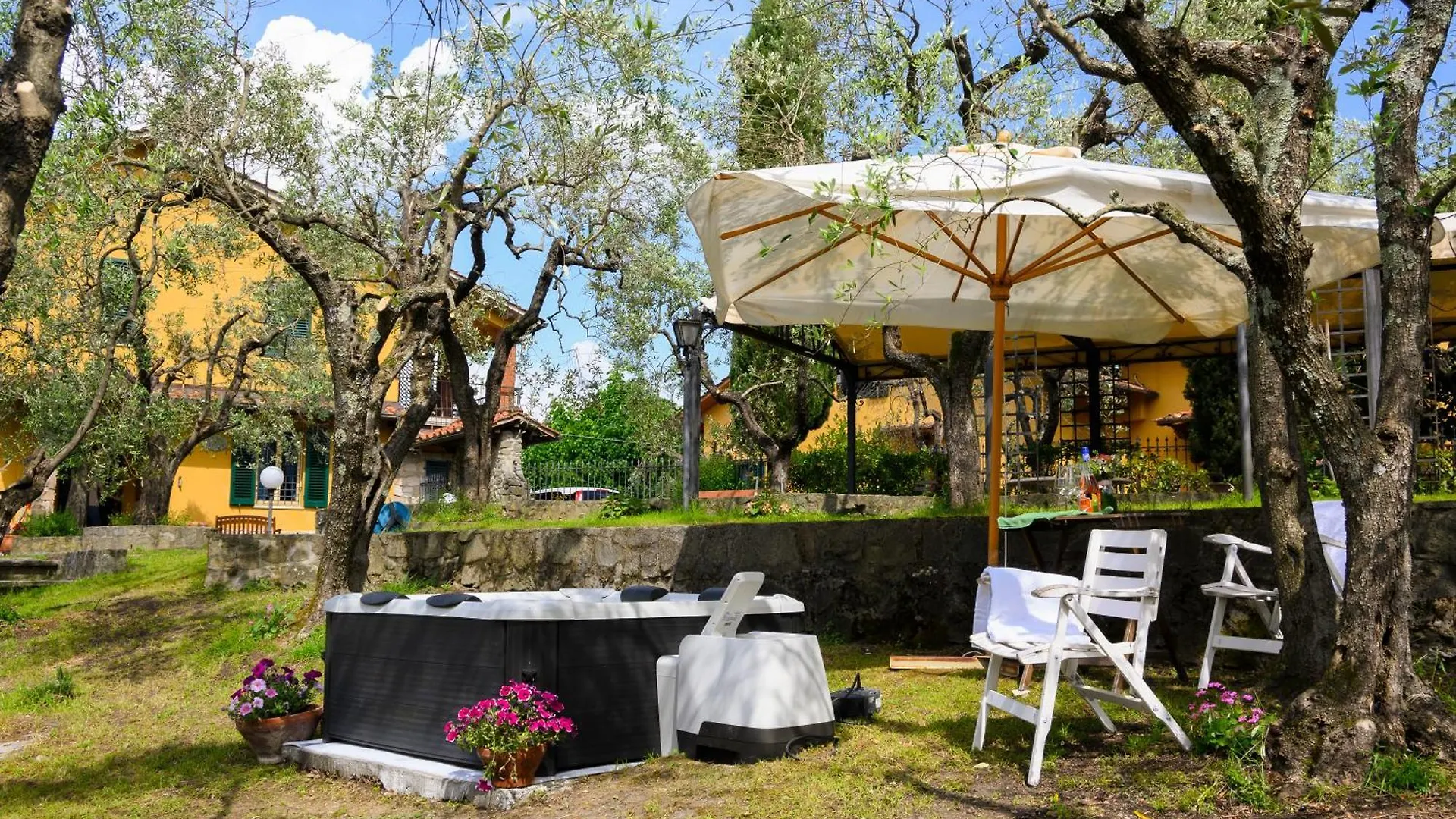 Villa Panoramica Con Jacuzzi Privata Tra Firenze & Lucca ,3 Camere, 4 Bagni Serravalle Pistoiese