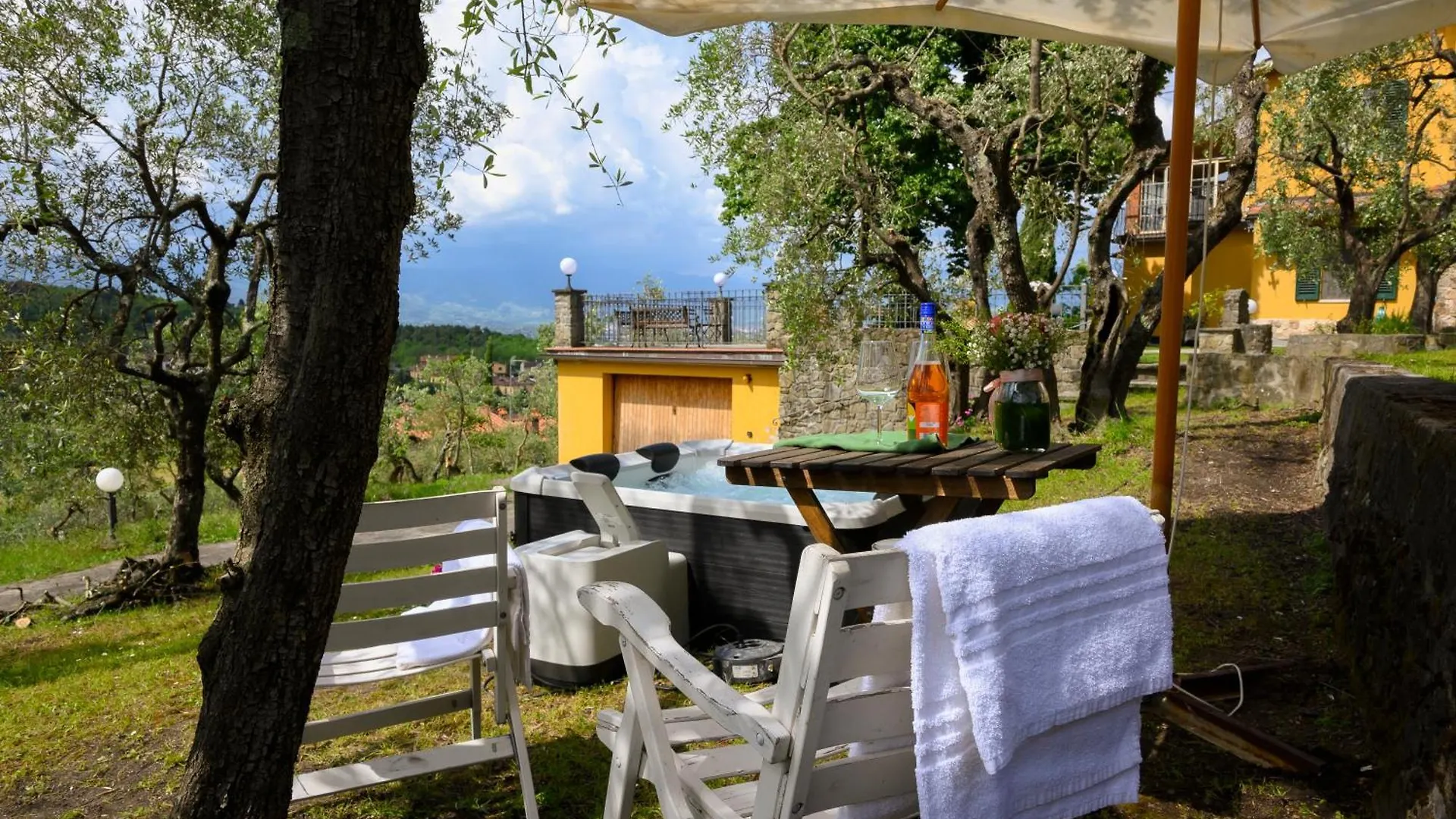 Villa Panoramica Con Jacuzzi Privata Tra Firenze & Lucca ,3 Camere, 4 Bagni Serravalle Pistoiese İtalya