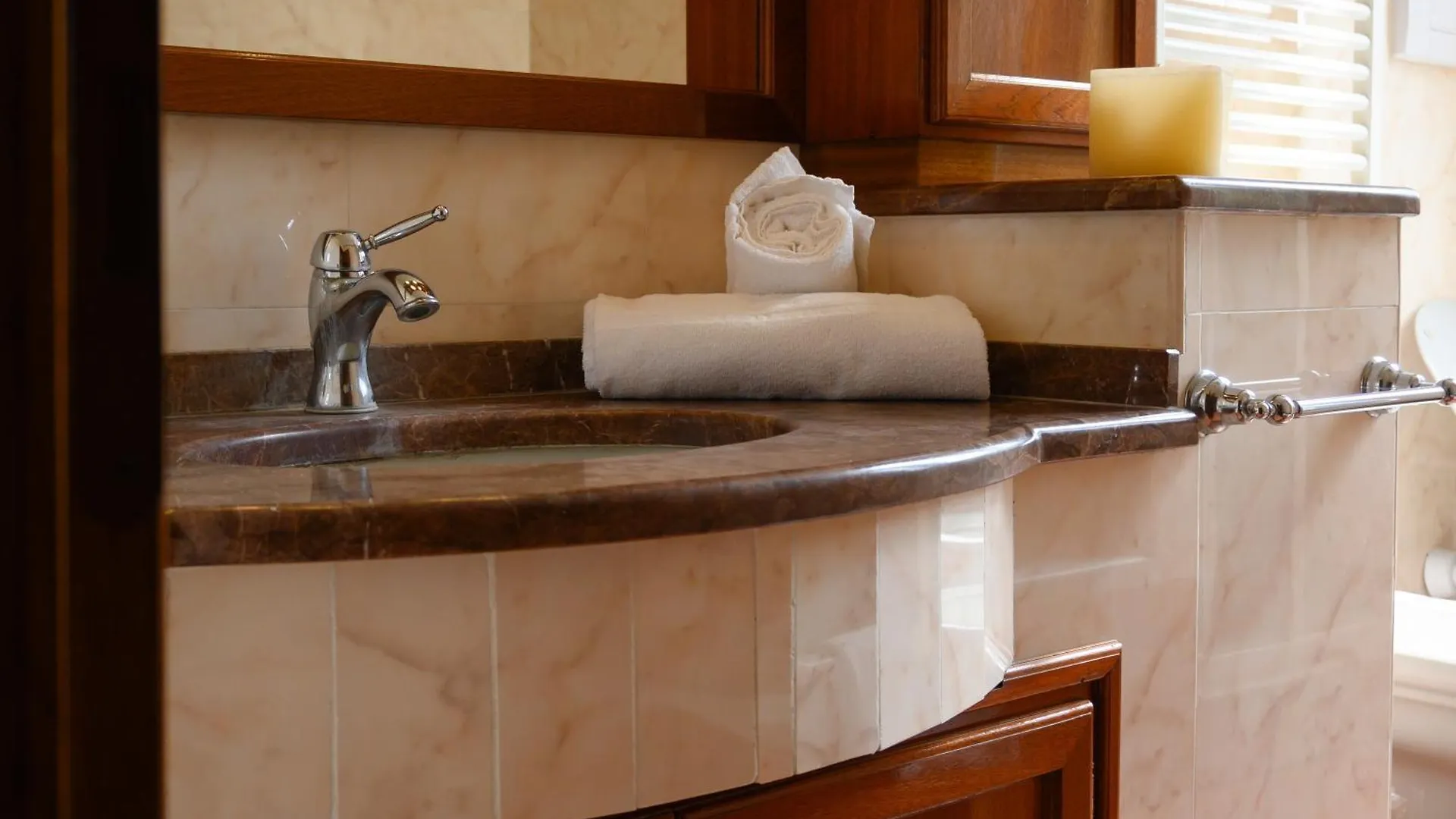 Villa Panoramica Con Jacuzzi Privata Tra Firenze & Lucca ,3 Camere, 4 Bagni Serravalle Pistoiese